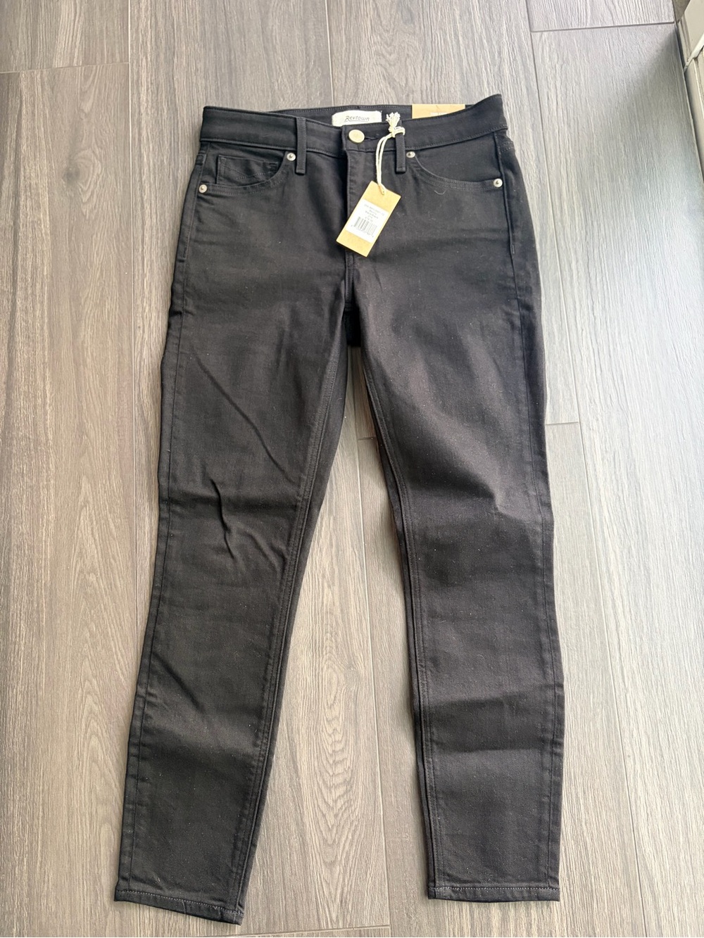 NWT Revtown Ankle Skinny Jeans- size 27